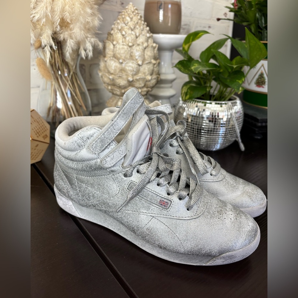 Reebok Hightop Freestyle Classic Sneakers